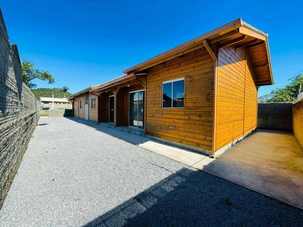 Casa, 2 quartos, 48 m² - Foto 1