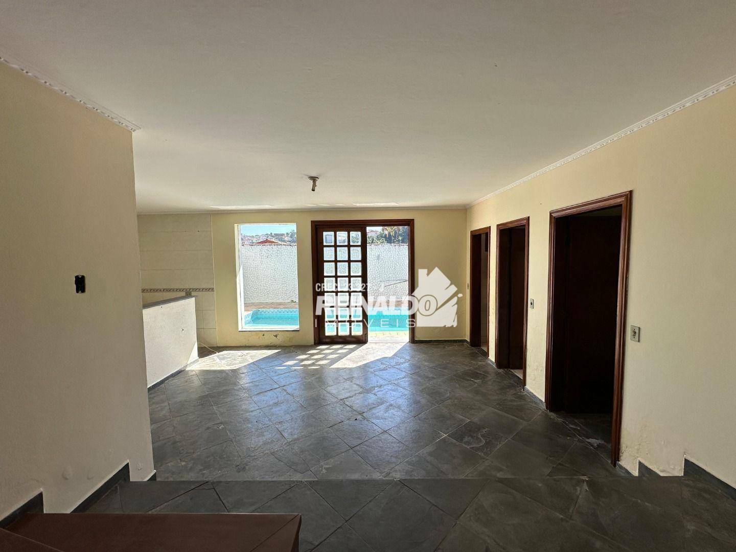 Casa para alugar com 3 quartos, 315m² - Foto 31