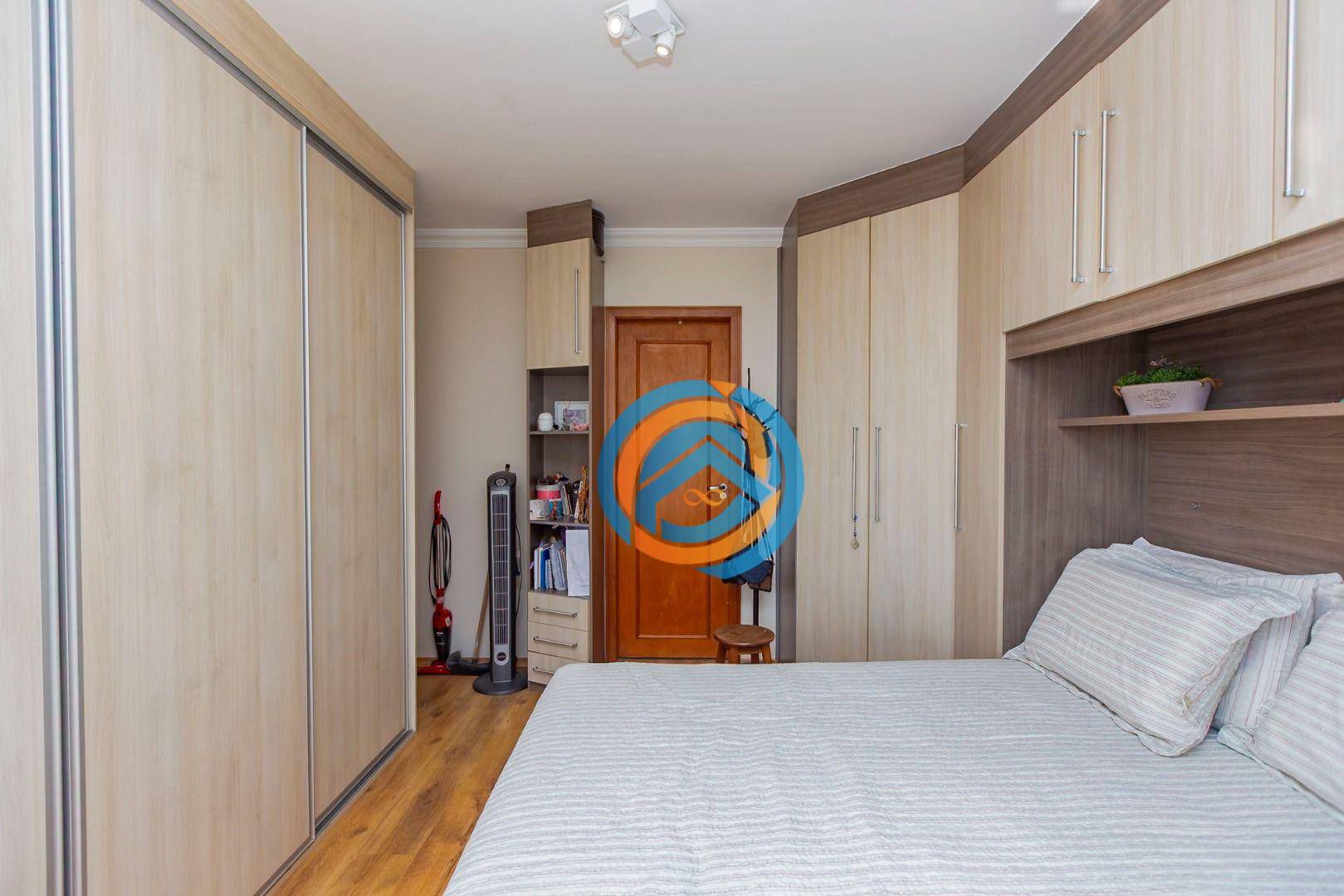 Sobrado à venda com 5 quartos, 220m² - Foto 23