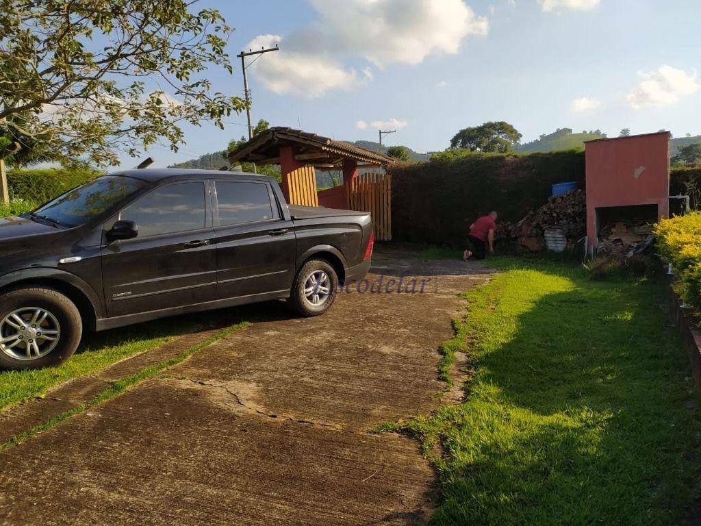 Chácara à venda com 4 quartos, 250m² - Foto 2