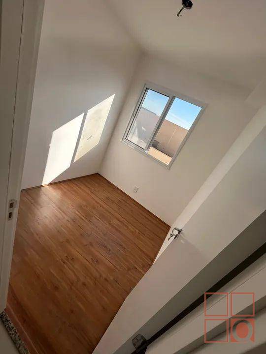 Apartamento à venda com 2 quartos, 33m² - Foto 4