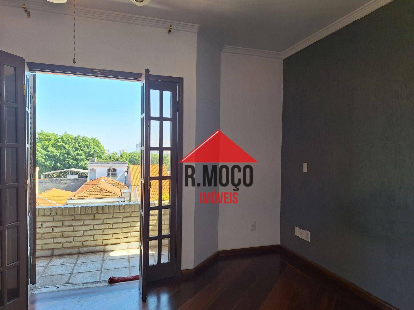 Sobrado à venda com 3 quartos, 220m² - Foto 5