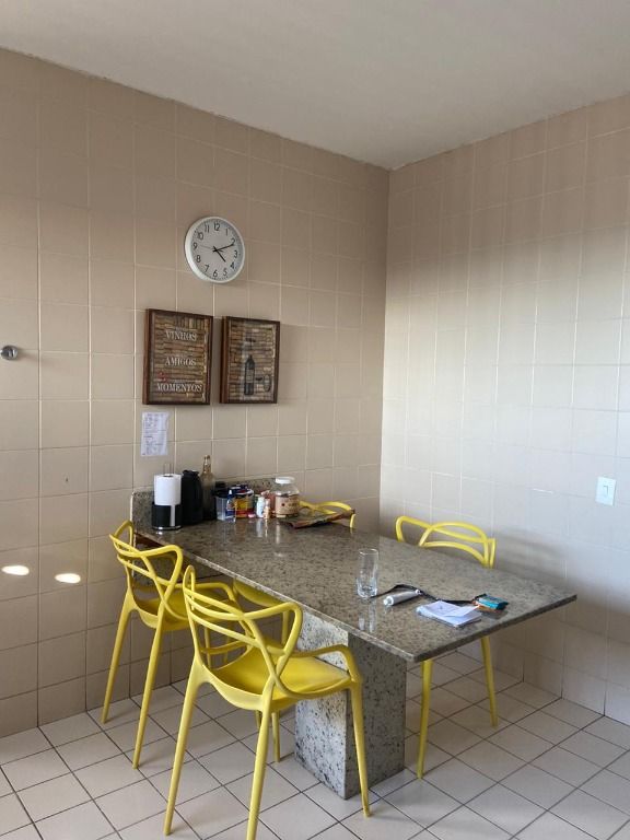 Apartamento à venda com 3 quartos, 203m² - Foto 15