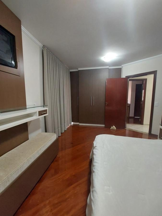 Casa de Condomínio para alugar com 4 quartos, 780m² - Foto 15