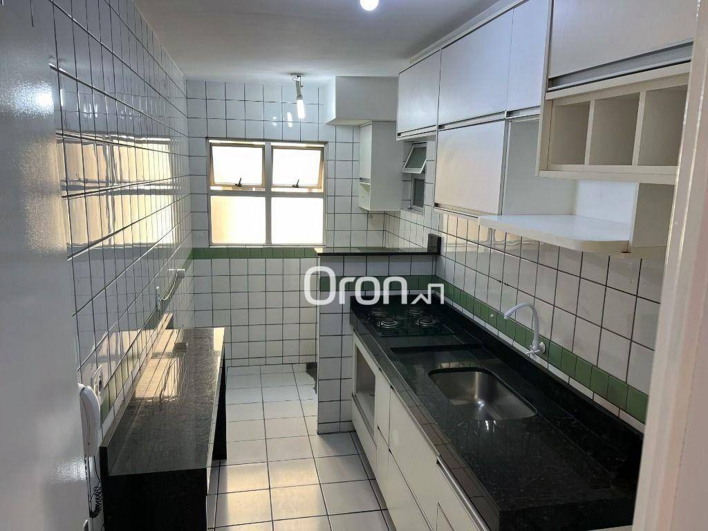 Apartamento à venda com 3 quartos, 75m² - Foto 2