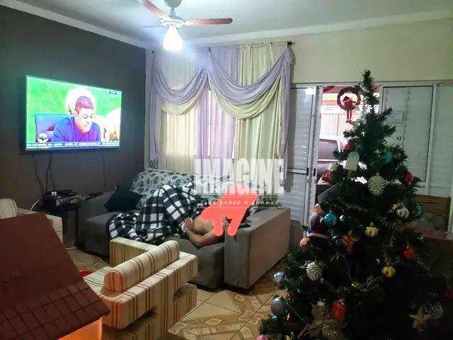 Sobrado à venda com 4 quartos, 300m² - Foto 2