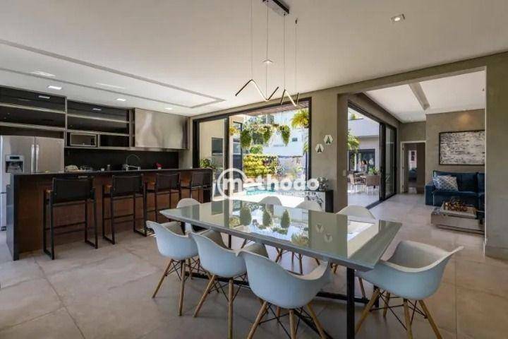 Casa à venda com 4 quartos, 334m² - Foto 4