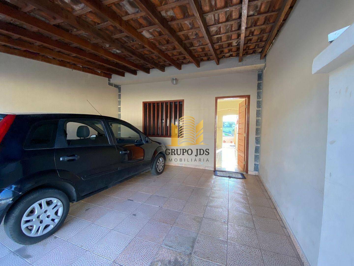 Casa à venda com 2 quartos, 95m² - Foto 2