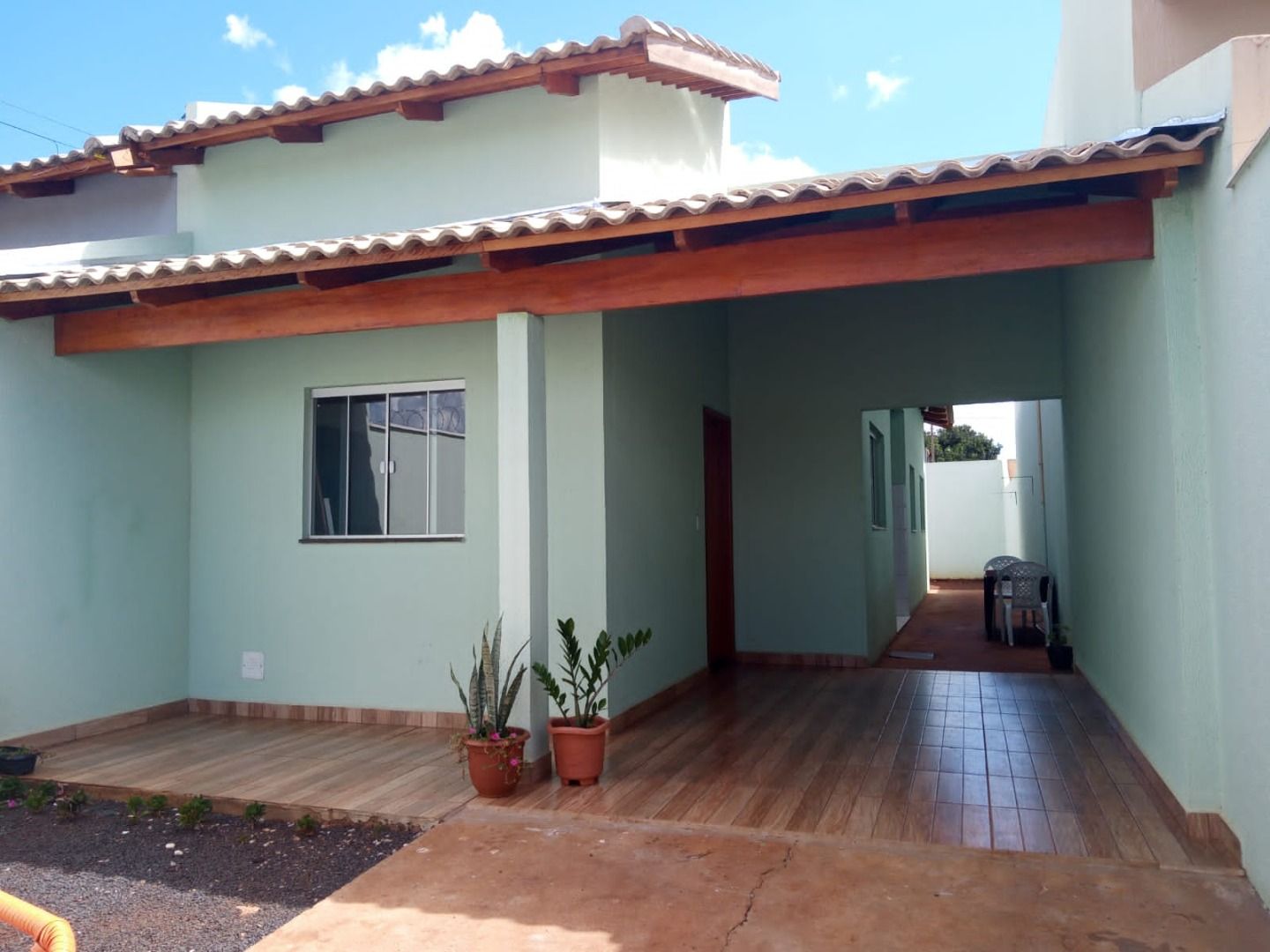 Casa à venda com 2 quartos, 76m² - Foto 2