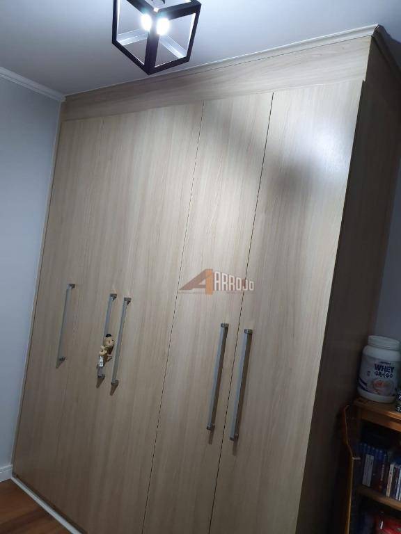 Apartamento à venda com 3 quartos, 47m² - Foto 10