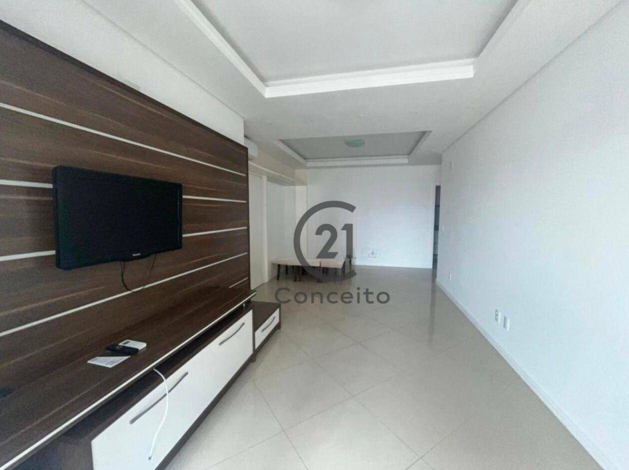 Apartamento para alugar com 3 quartos, 105m² - Foto 6