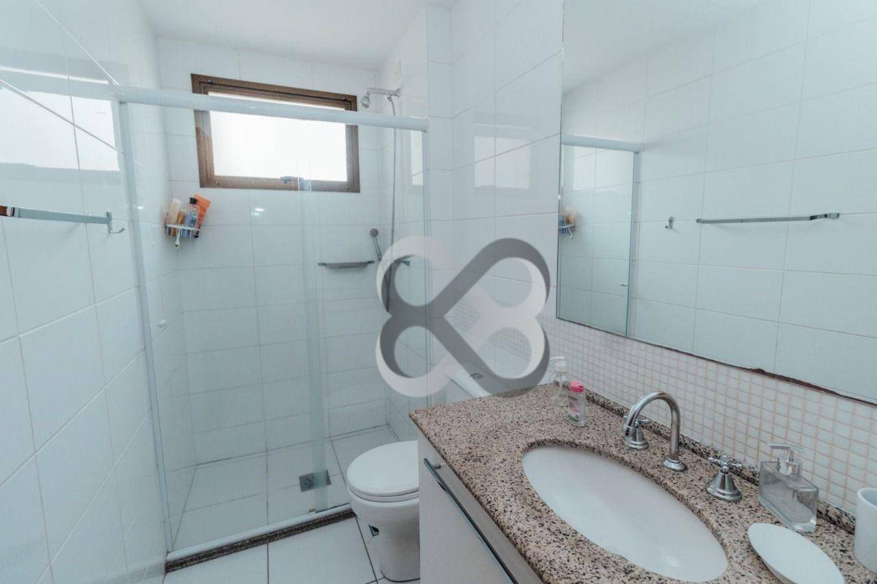 Apartamento à venda com 3 quartos, 217m² - Foto 25