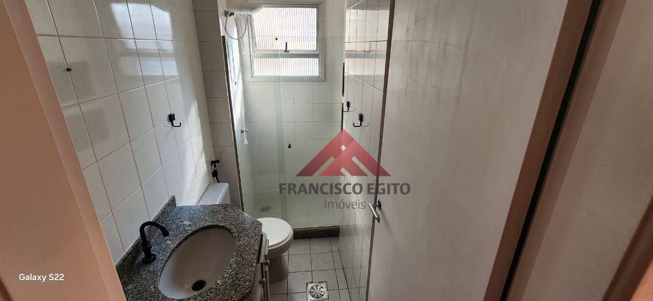 Apartamento para alugar com 3 quartos, 120m² - Foto 11