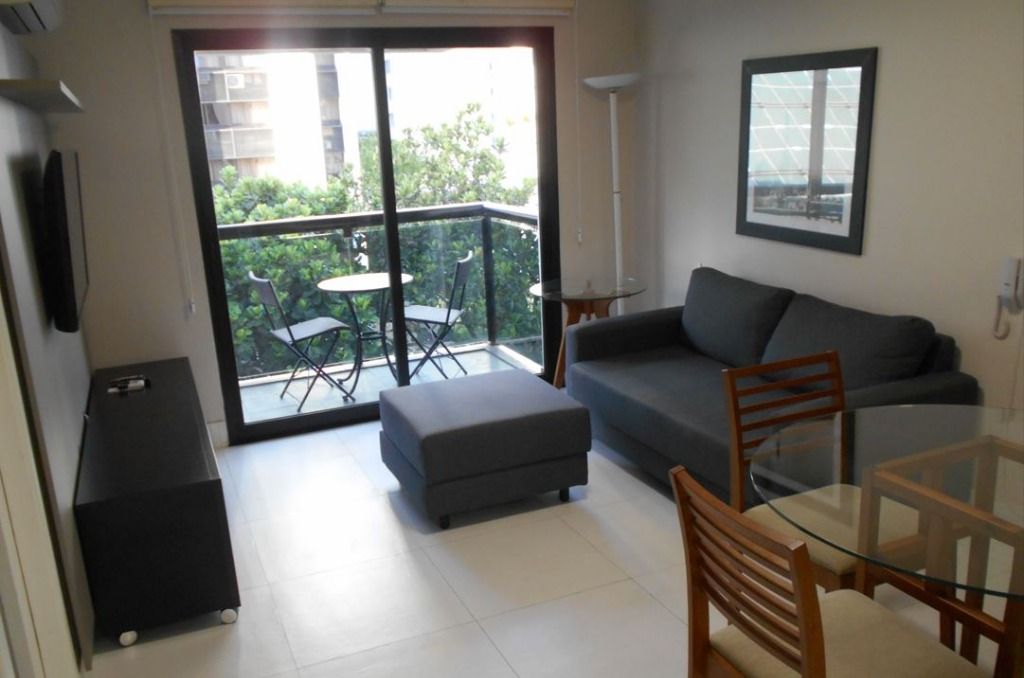 Apartamento à venda com 1 quarto, 42m² - Foto 2