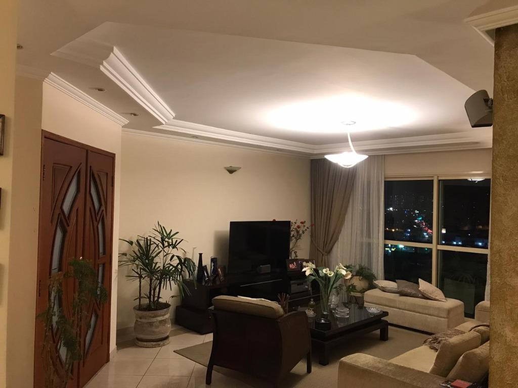 Apartamento à venda com 4 quartos, 177m² - Foto 2