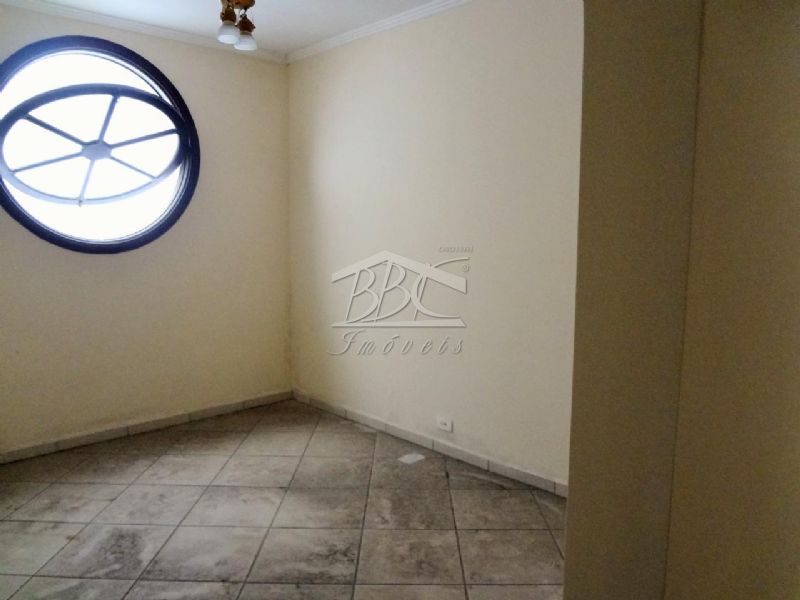 Casa à venda com 3 quartos, 250m² - Foto 8