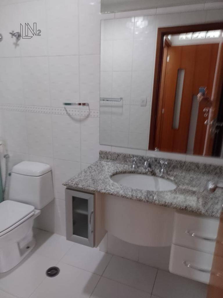 Apartamento à venda com 3 quartos, 137m² - Foto 14