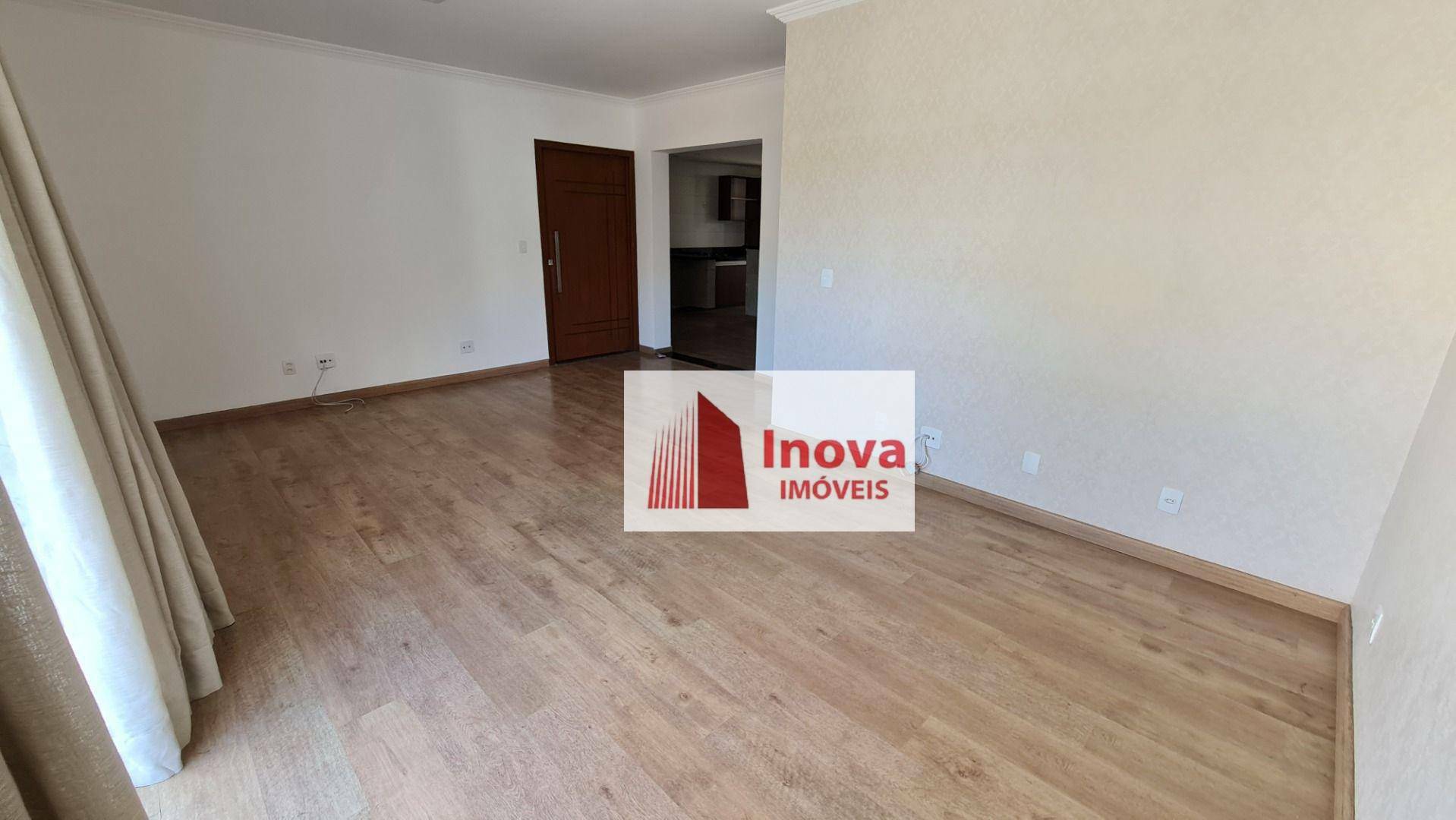 Apartamento para alugar com 3 quartos, 170m² - Foto 5