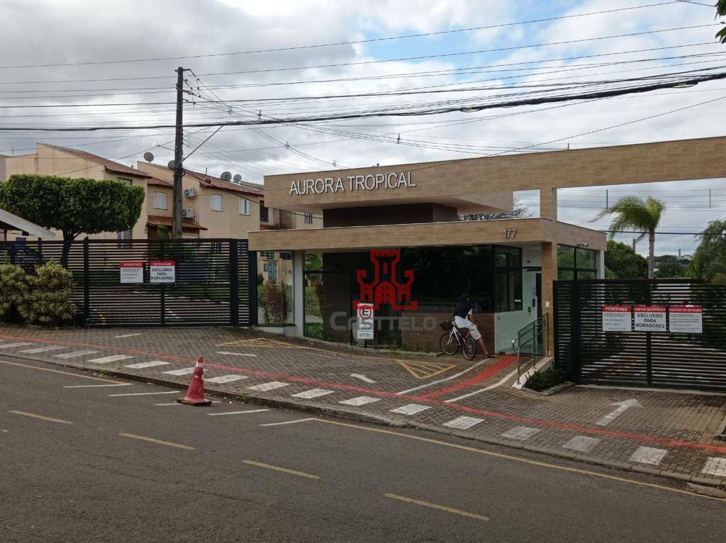 Sobrado à venda com 3 quartos, 70m² - Foto 1