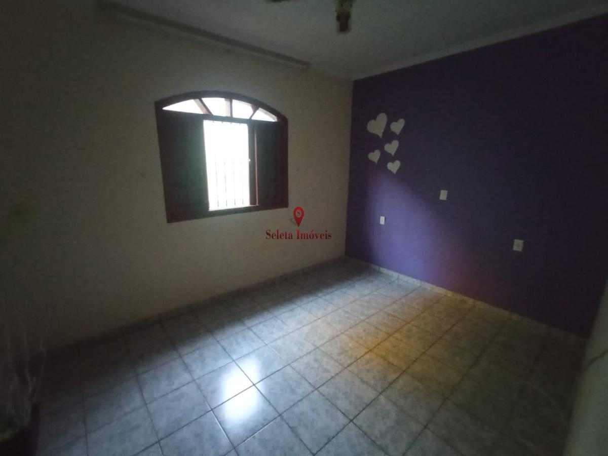 Casa à venda com 3 quartos, 200m² - Foto 16