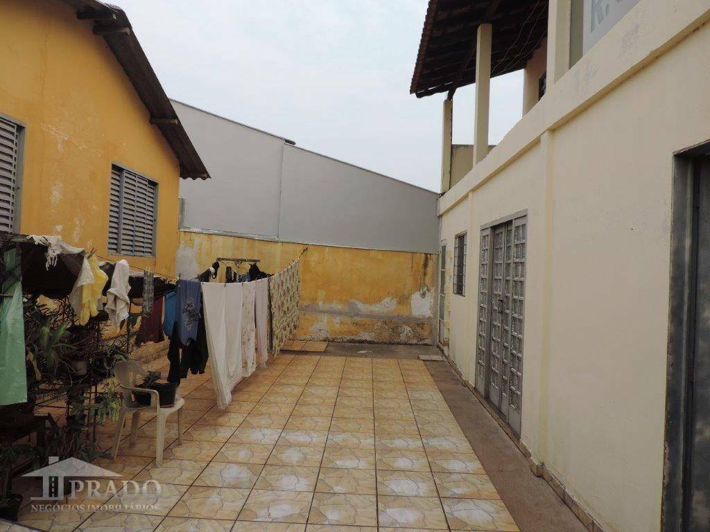 Casa à venda com 5 quartos, 189m² - Foto 9