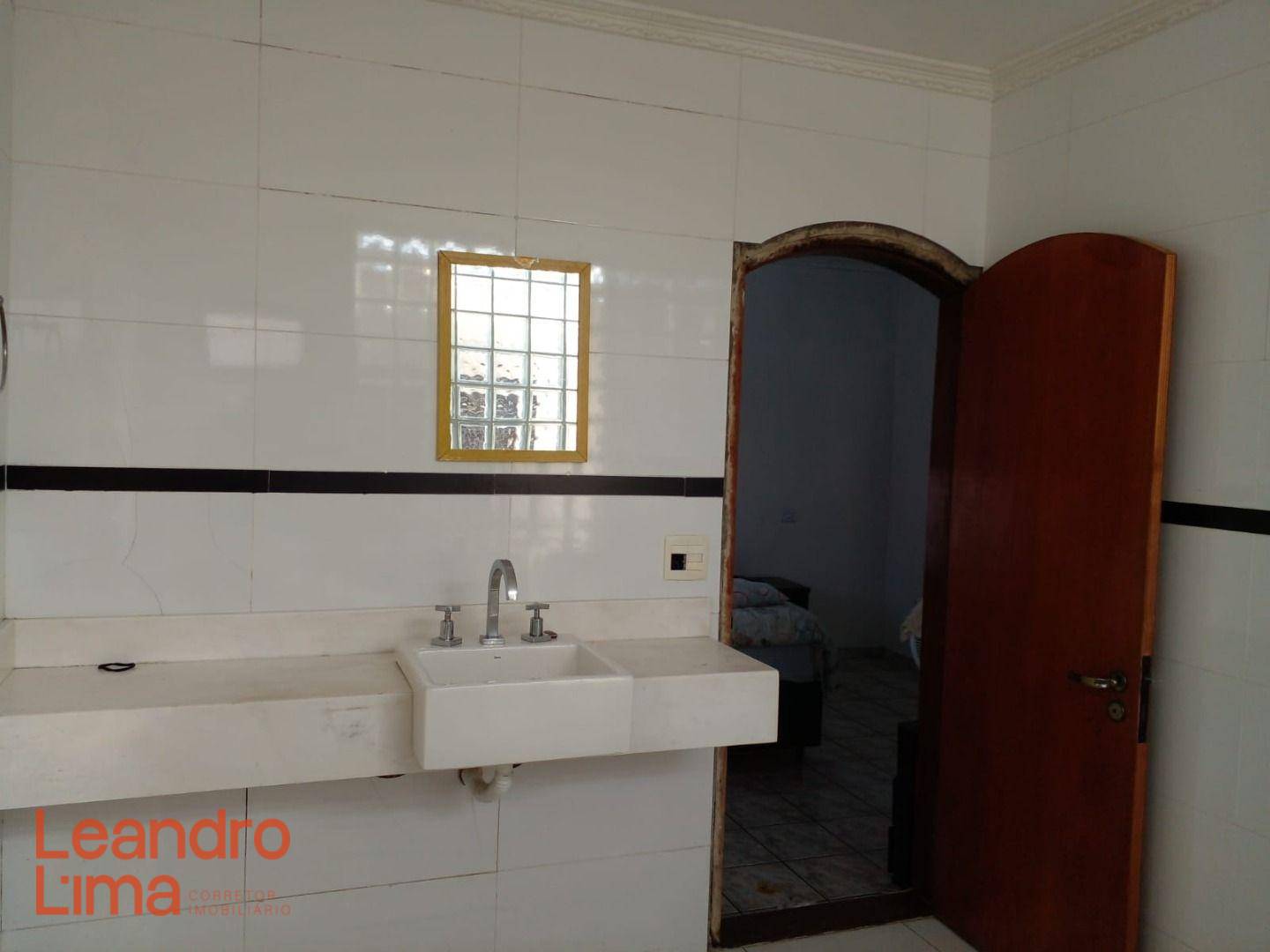 Casa à venda com 3 quartos, 209m² - Foto 18