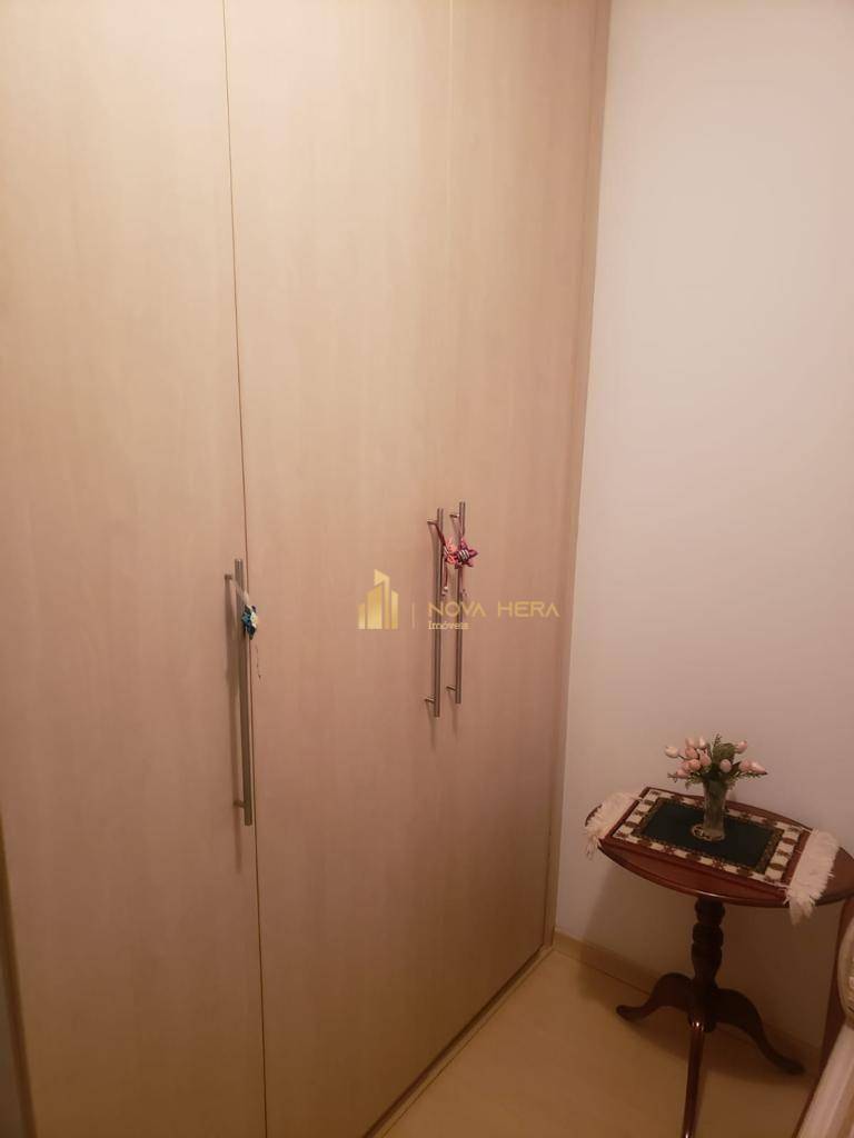 Apartamento à venda com 2 quartos, 65m² - Foto 4