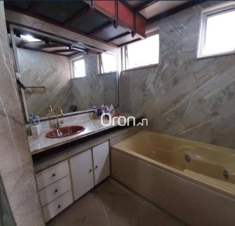 Apartamento à venda com 3 quartos, 156m² - Foto 8