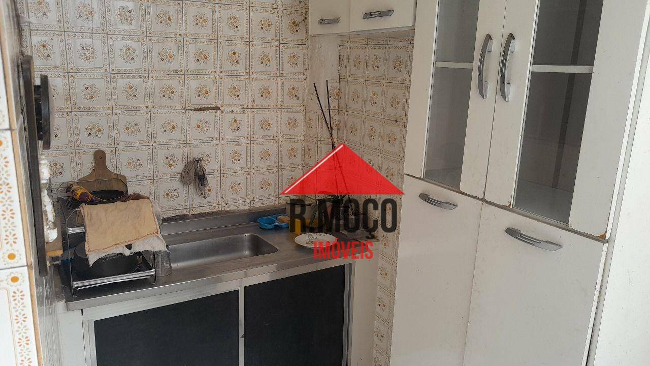 Sobrado à venda com 6 quartos, 234m² - Foto 22