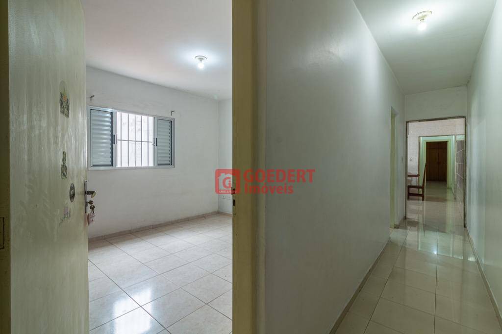 Casa à venda com 3 quartos, 320m² - Foto 13