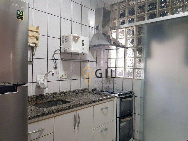 Apartamento à venda com 3 quartos, 76m² - Foto 2