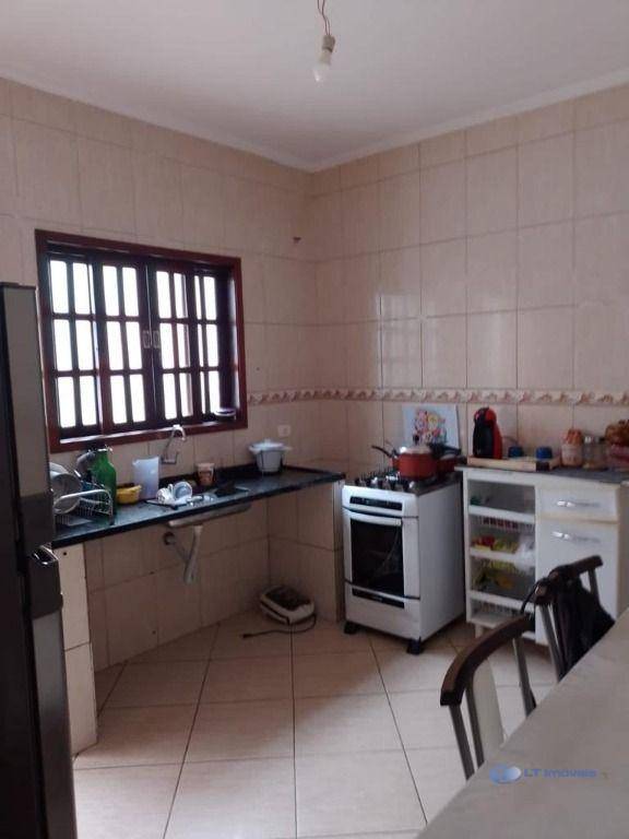 Casa à venda com 2 quartos, 82m² - Foto 14