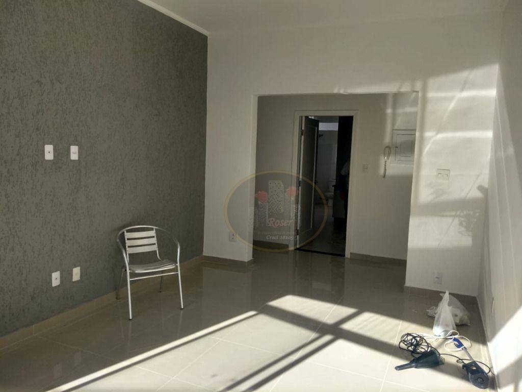 Apartamento à venda com 2 quartos, 70m² - Foto 1