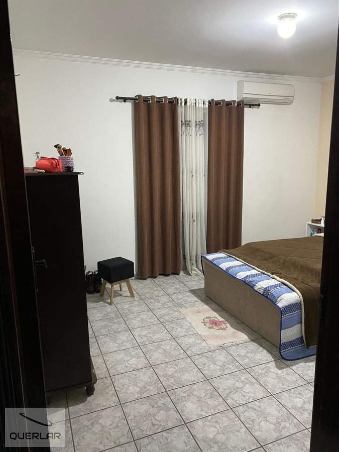 Sobrado à venda com 2 quartos, 216m² - Foto 2