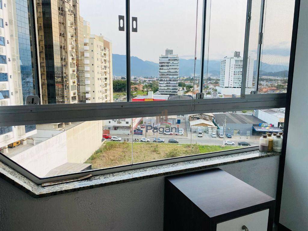 Apartamento à venda com 2 quartos, 69m² - Foto 13