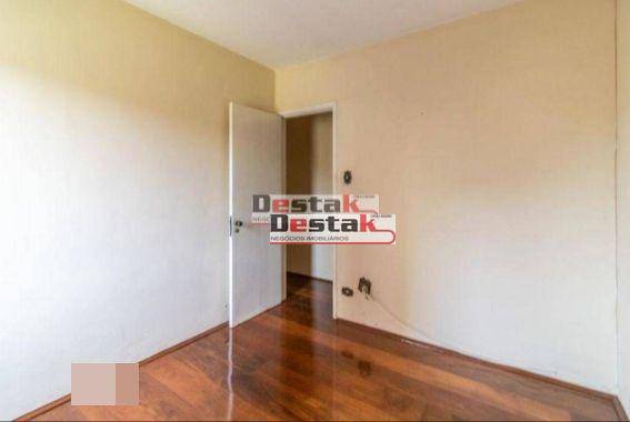 Apartamento à venda com 2 quartos, 60m² - Foto 5