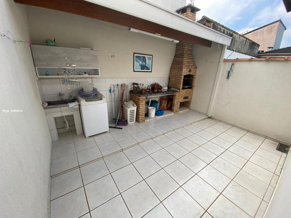 Casa à venda com 3 quartos, 130m² - Foto 9