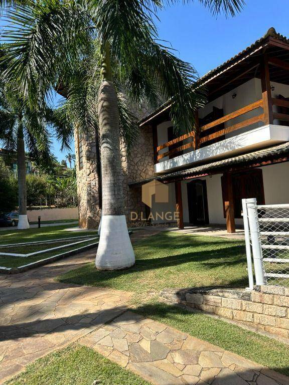 Casa de Condomínio para alugar com 4 quartos, 600m² - Foto 1