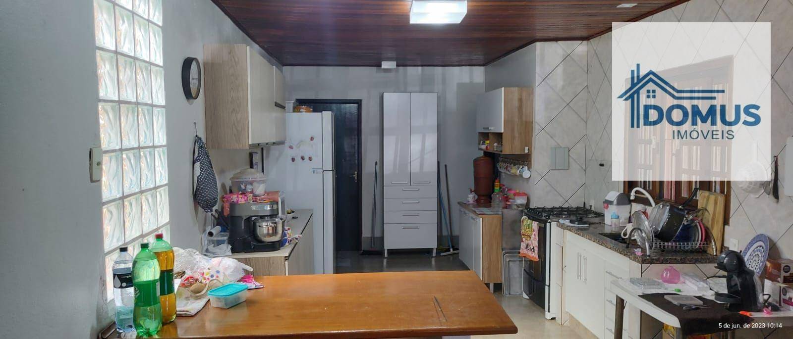 Chácara à venda com 3 quartos, 200m² - Foto 10