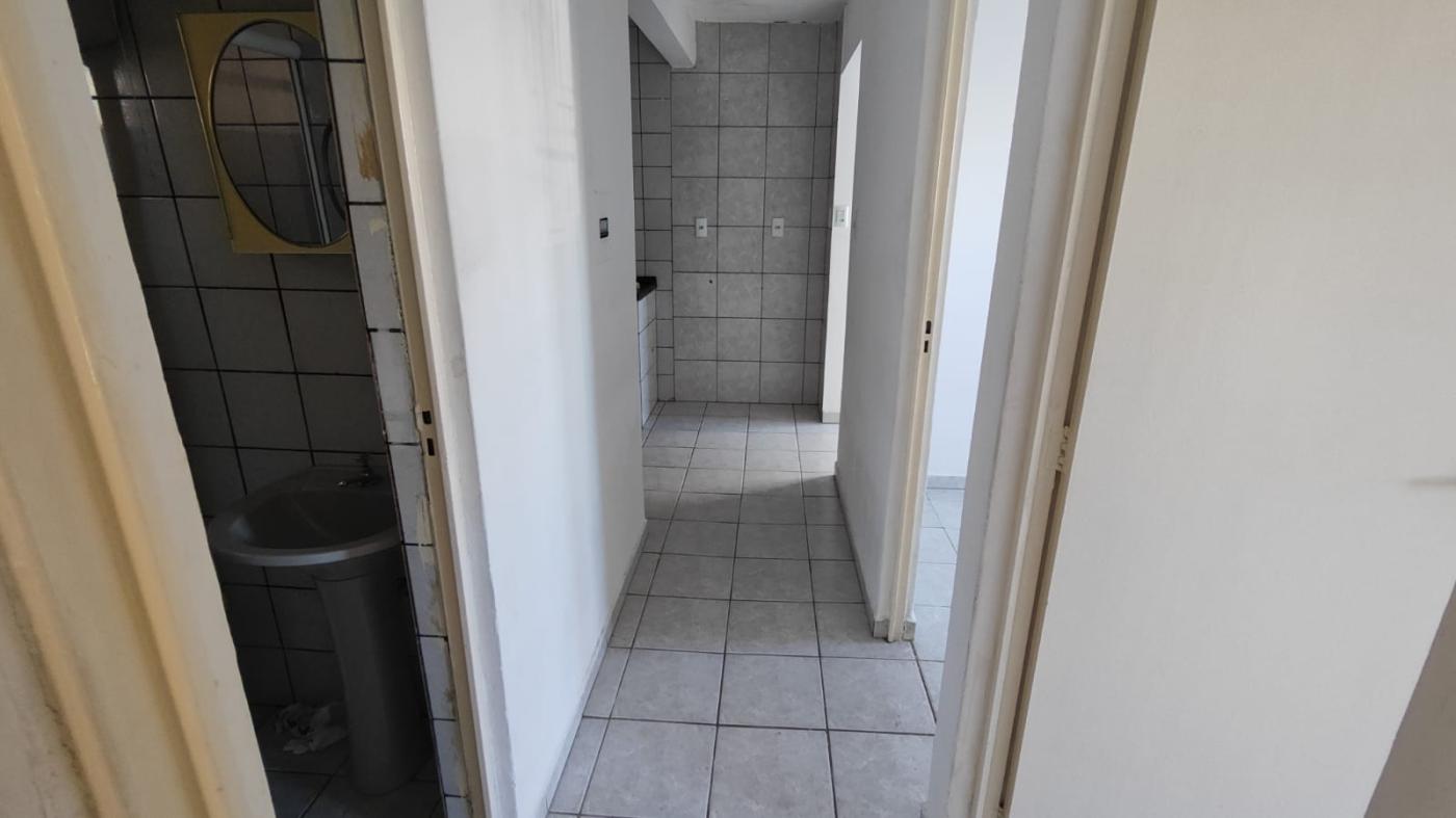 Apartamento à venda com 3 quartos, 41m² - Foto 28