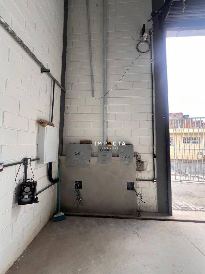 Depósito-Galpão-Armazém à venda, 250m² - Foto 7