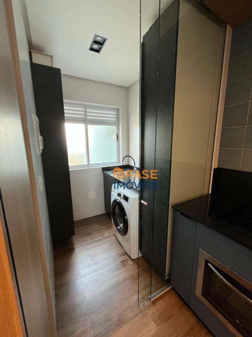 Apartamento à venda com 2 quartos, 63m² - Foto 5