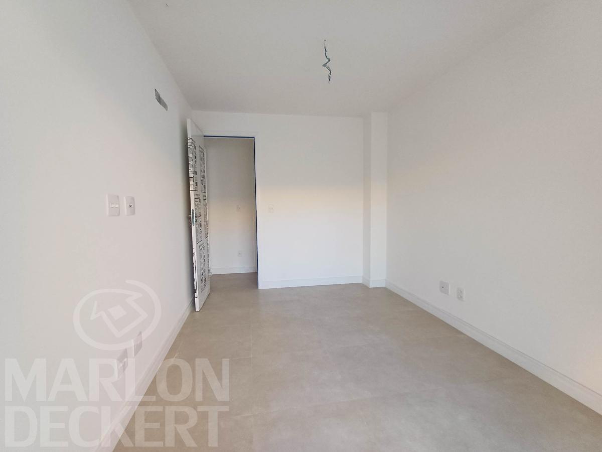 Apartamento à venda com 2 quartos, 81m² - Foto 9