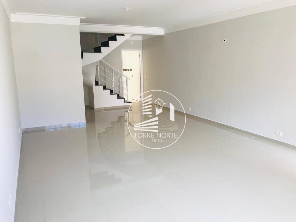 Casa à venda com 3 quartos, 157m² - Foto 5