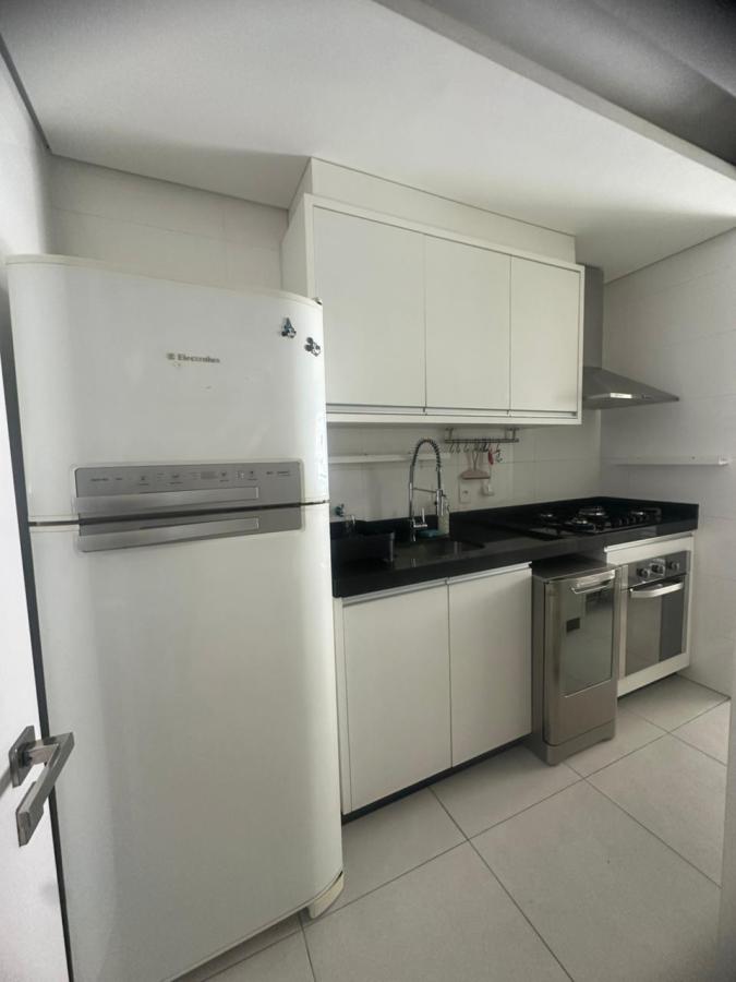 Apartamento para alugar com 2 quartos, 96m² - Foto 6