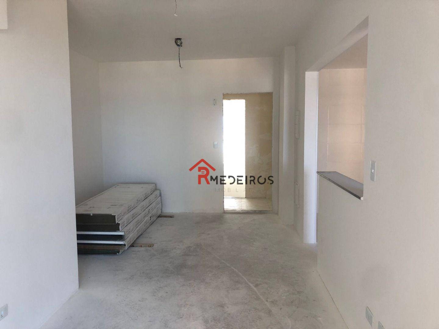 Apartamento à venda com 2 quartos, 79m² - Foto 3