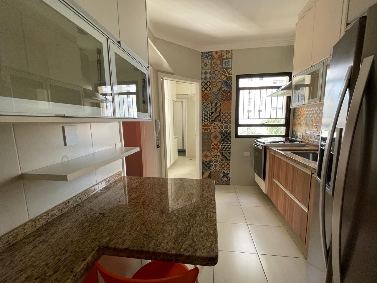 Apartamento para alugar com 3 quartos, 113m² - Foto 10