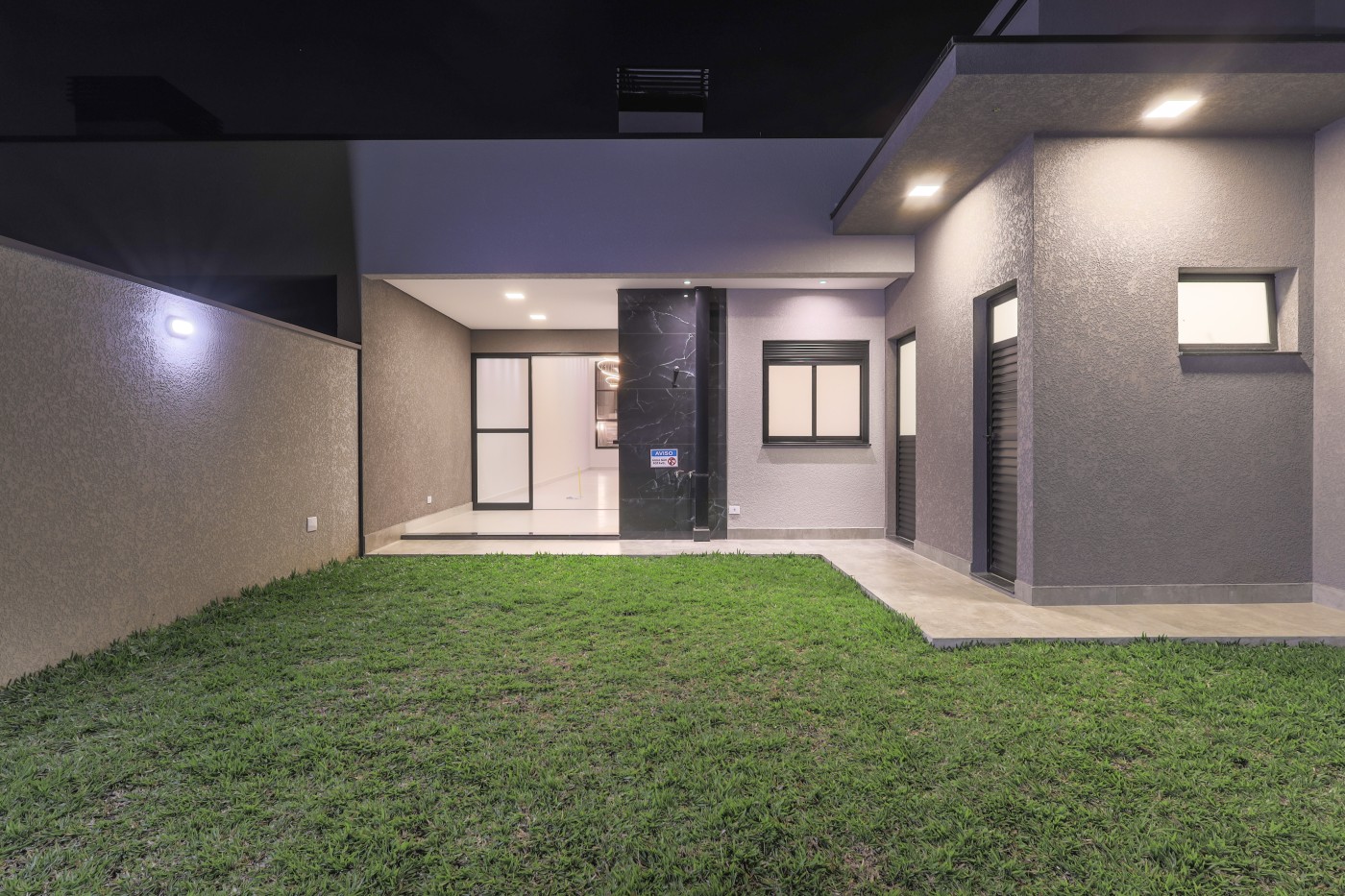 Casa à venda com 3 quartos, 135m² - Foto 14