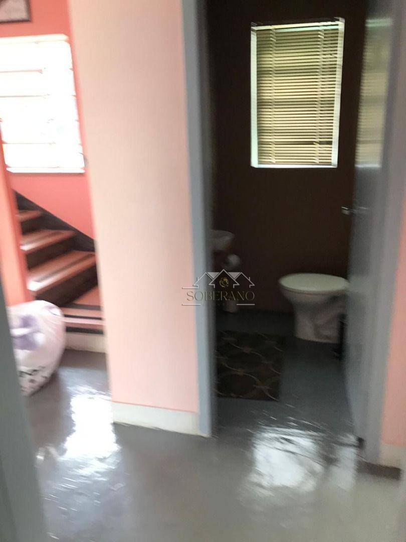 Sobrado para alugar com 4 quartos, 320m² - Foto 8