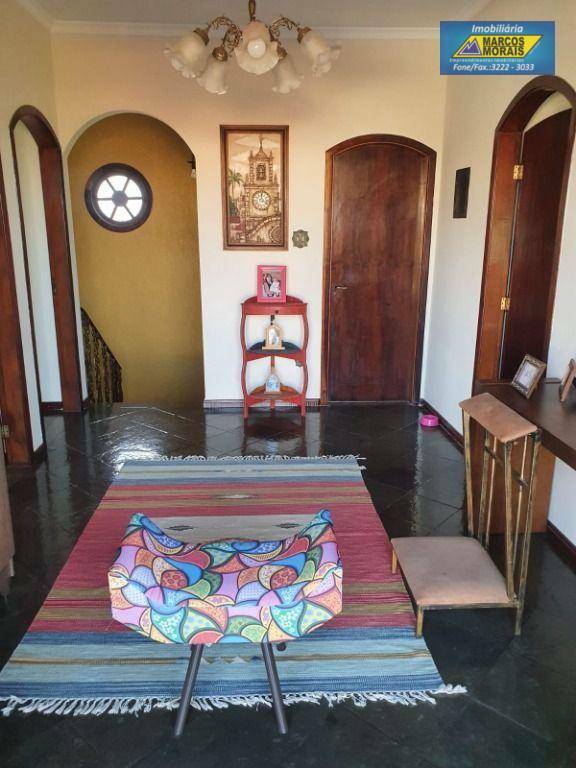 Casa de Condomínio à venda com 3 quartos, 304m² - Foto 9